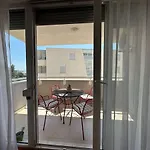 Апартаменти Yellow Turtle *