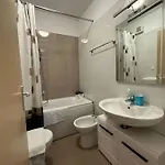 Yellow Turtle Apartment Makarska
