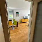 Yellow Turtle Apartment