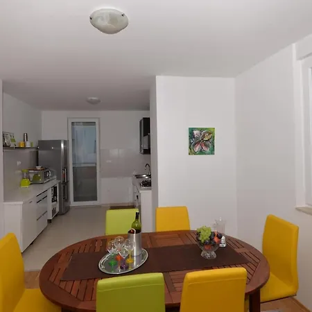 Apartman Yellow Turtle Makarska
