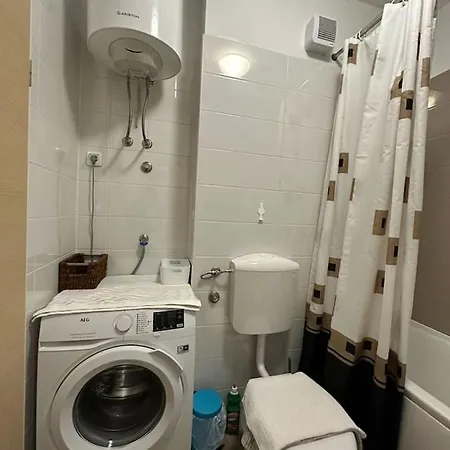 Yellow Turtle Apartman Makarska