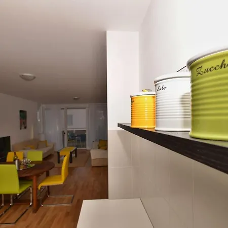 Yellow Turtle Apartman
