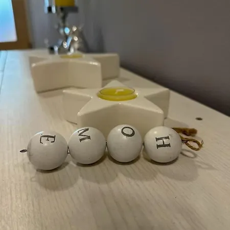 Yellow Turtle Apartment